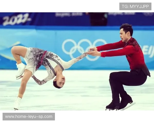 世界花样滑冰团体赛，中国队历史性闯入决赛，世界花样滑冰团体赛,中国队历史性闯入决赛的是谁