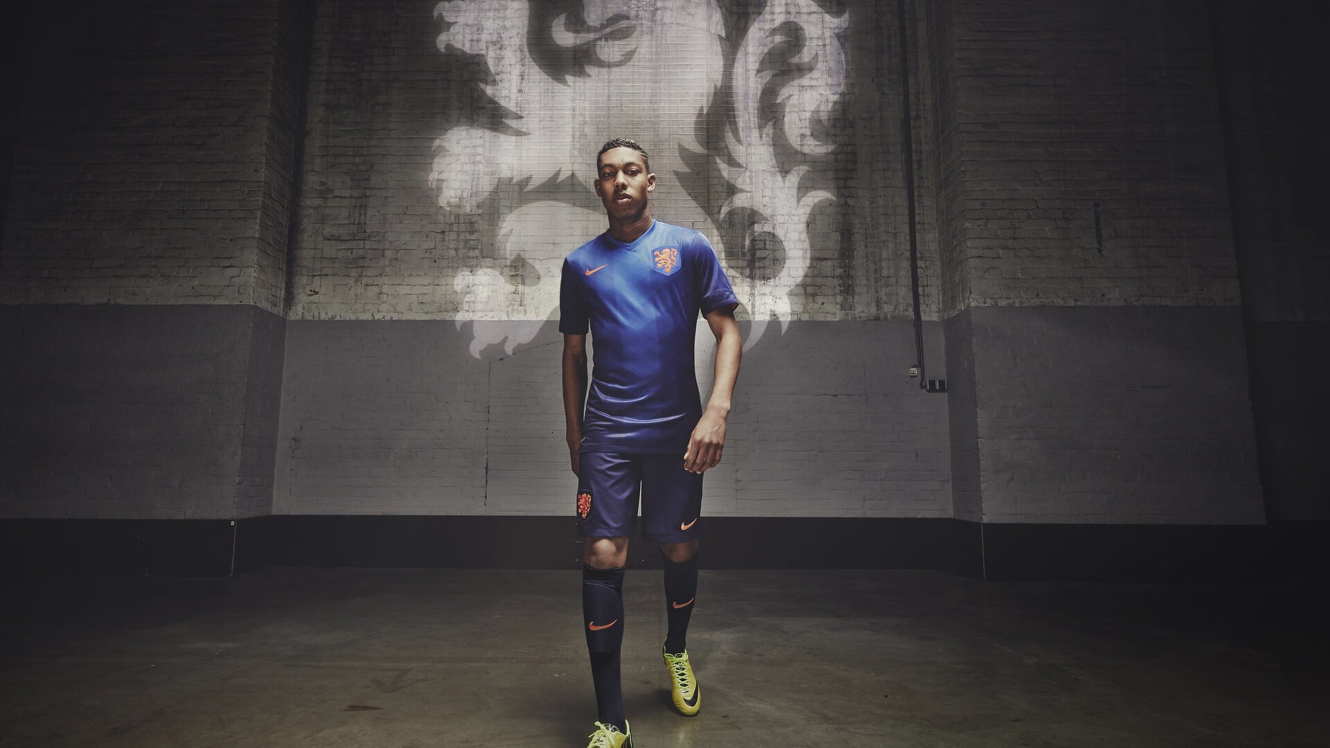 世界杯中国队复仇 球迷情绪高涨不已，世界杯中国对手